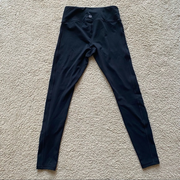 Black mesh panel detail leggings, size small - Picture 4 of 7